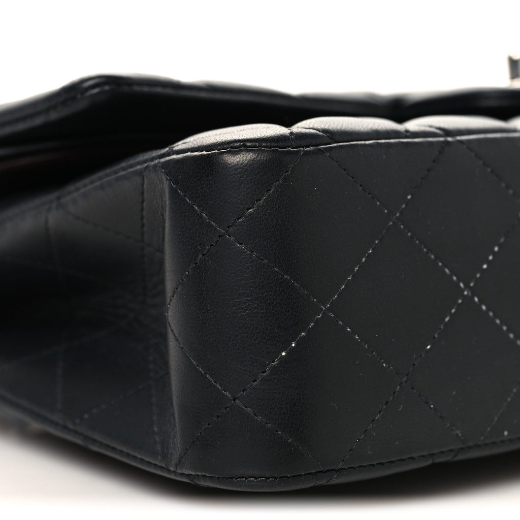Lambskin Quilted Medium Double Flap Black