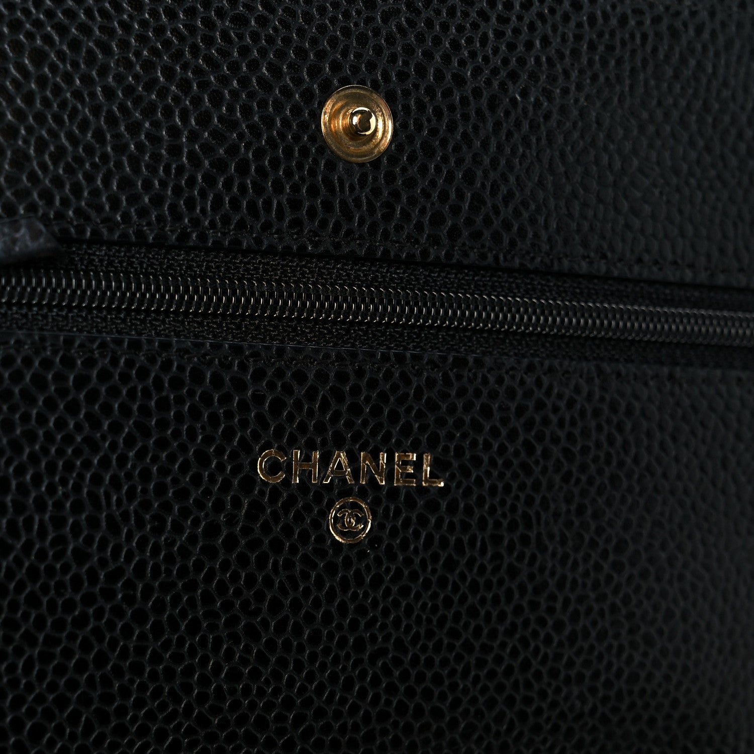 Caviar Quilted Wallet on Chain WOC Black