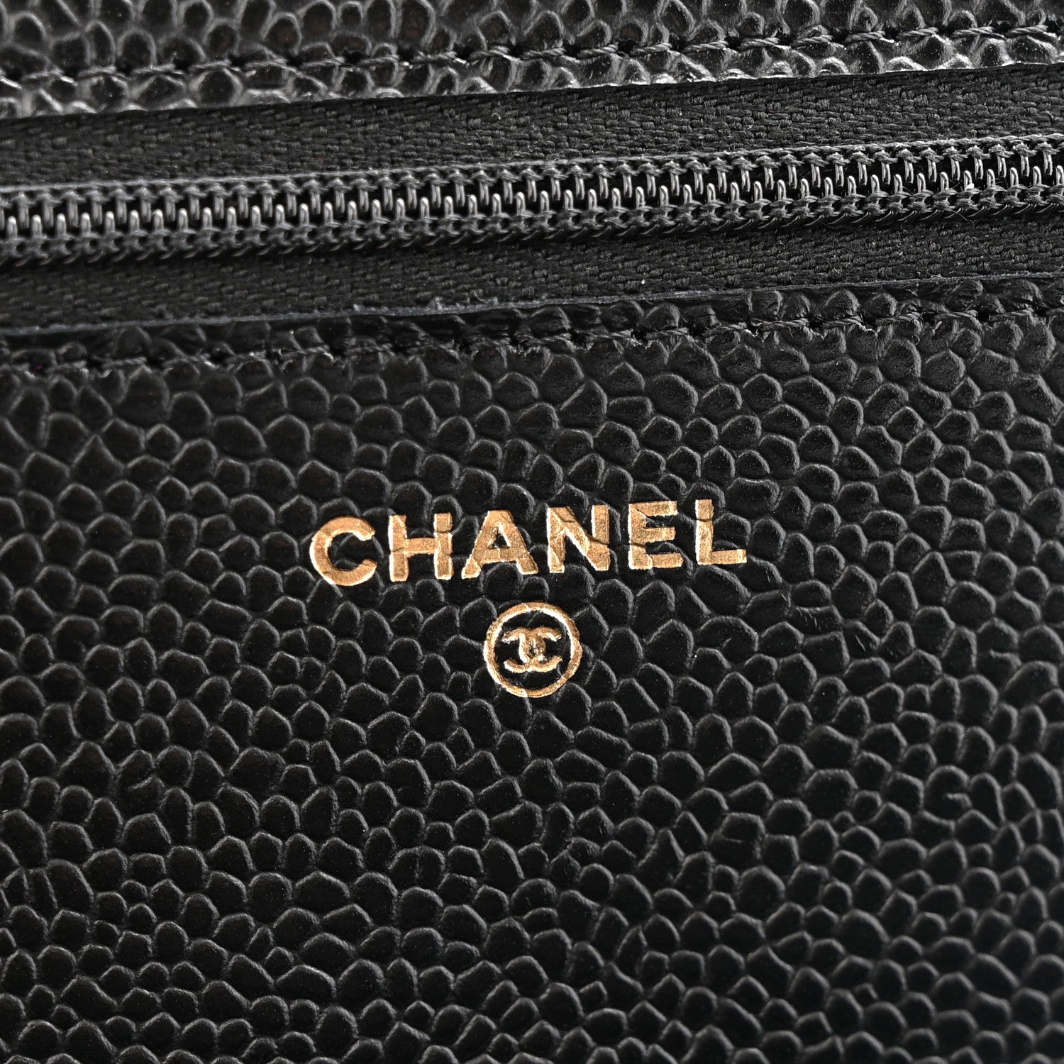 Caviar Quilted Wallet on Chain WOC Black