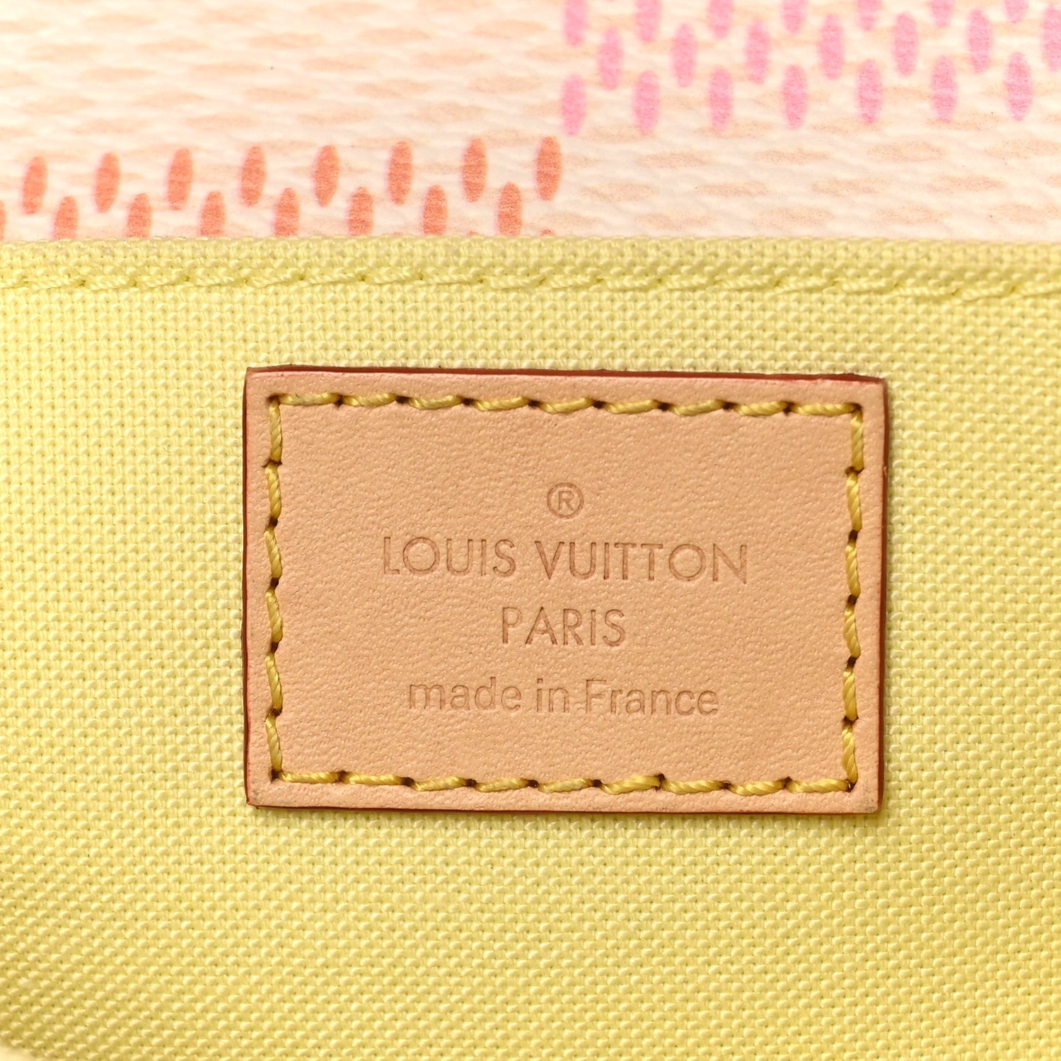 Damier Giant Pochette Metis East West Peach