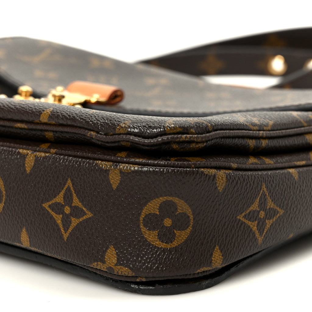 Monogram Pochette Metis