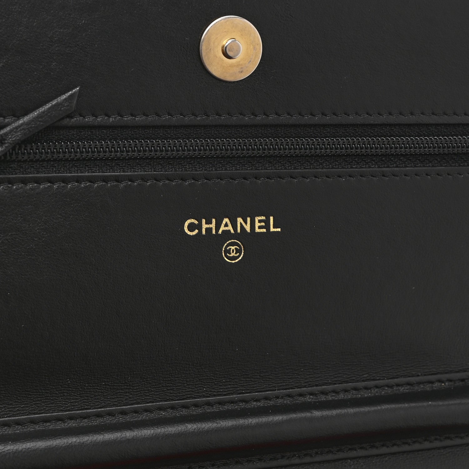 Lambskin Quilted Chain Around Wallet On Chain WOC Black