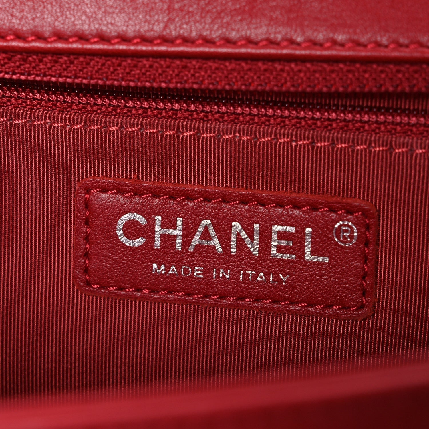 Lambskin Quilted New Medium Boy Flap Red