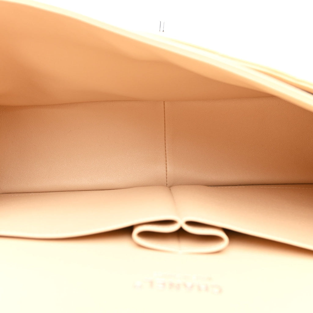Caviar Quilted Jumbo Double Flap Beige Clair