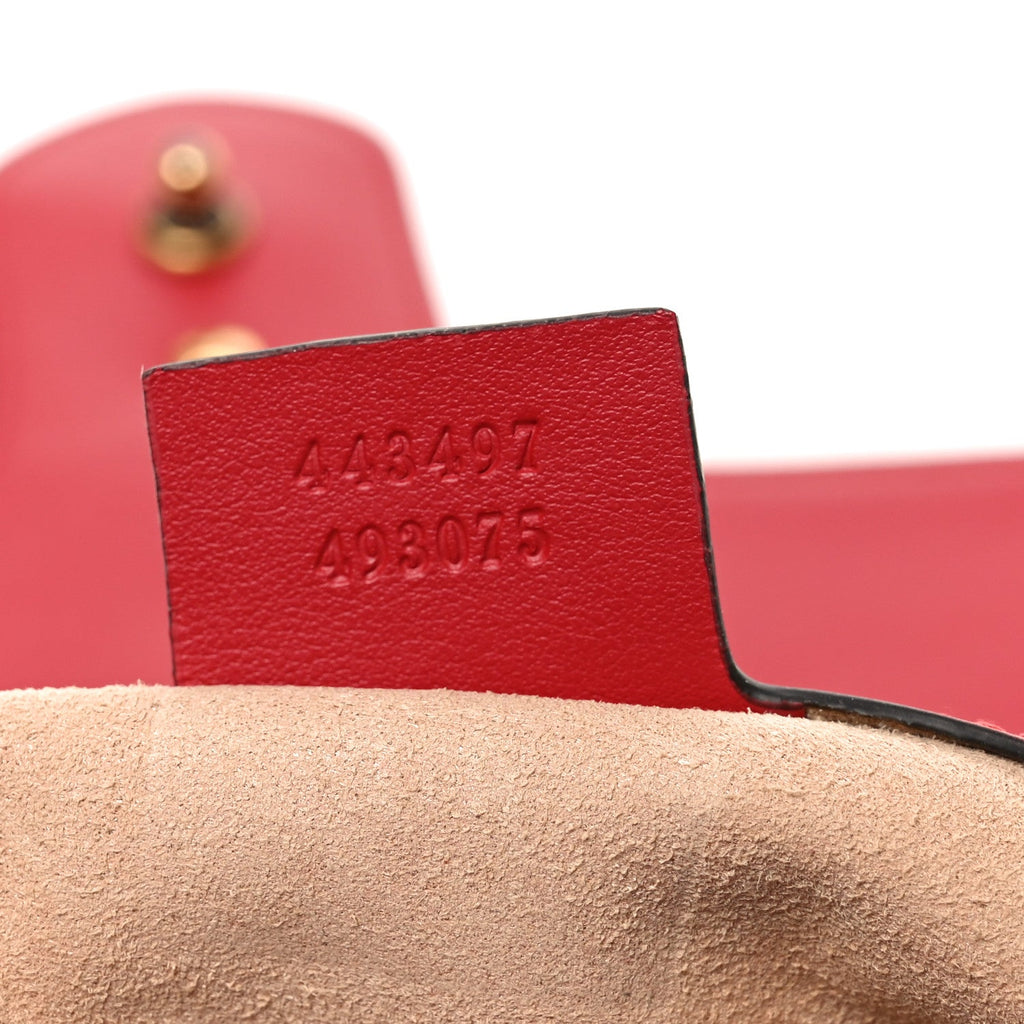 Calfskin Matelasse Small GG Marmont Shoulder Bag Hibiscus Red