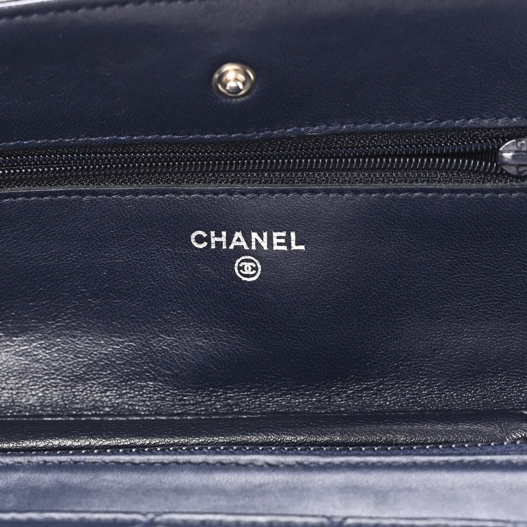 Lambskin Quilted Wallet On Chain WOC Navy Blue