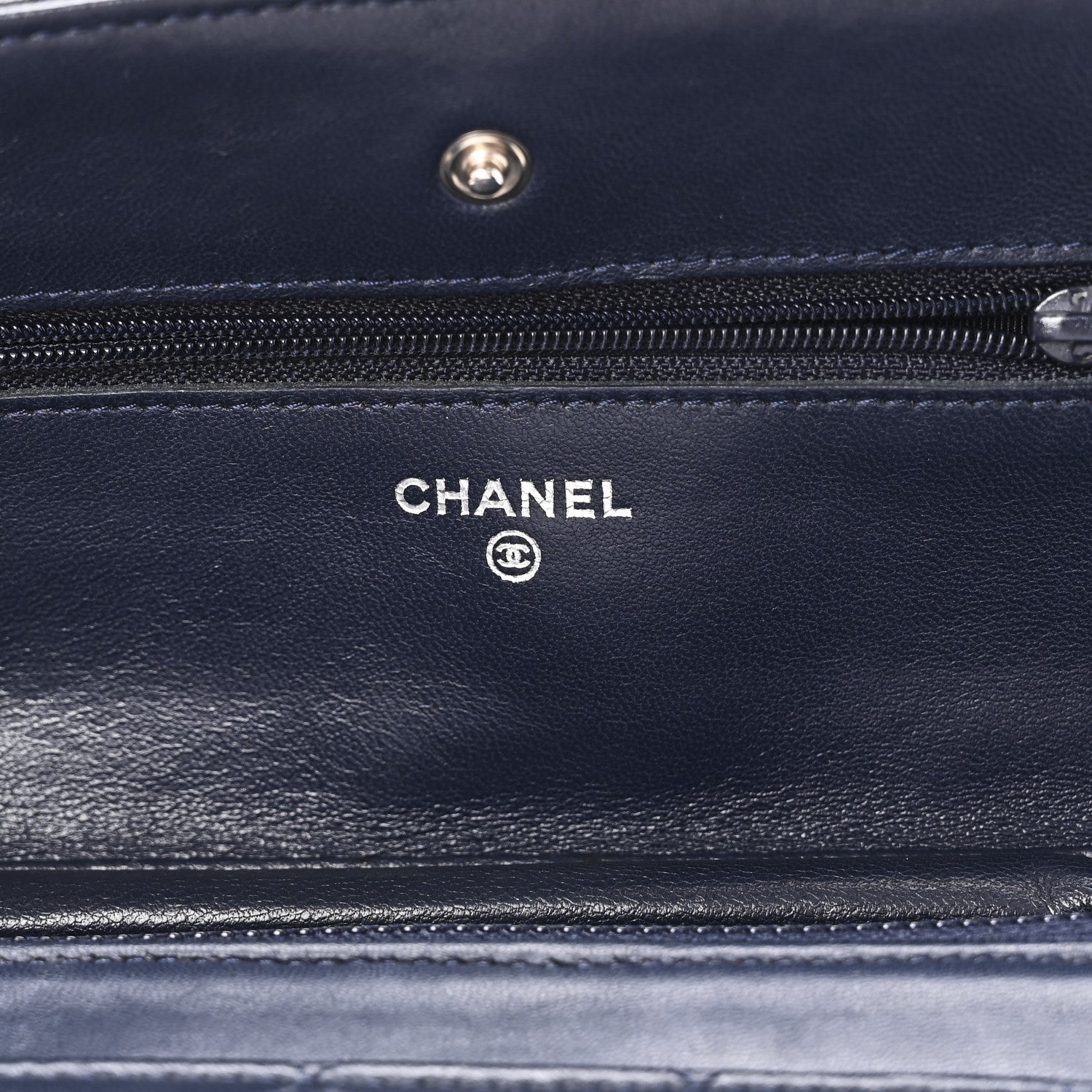 Lambskin Quilted Wallet On Chain WOC Navy Blue