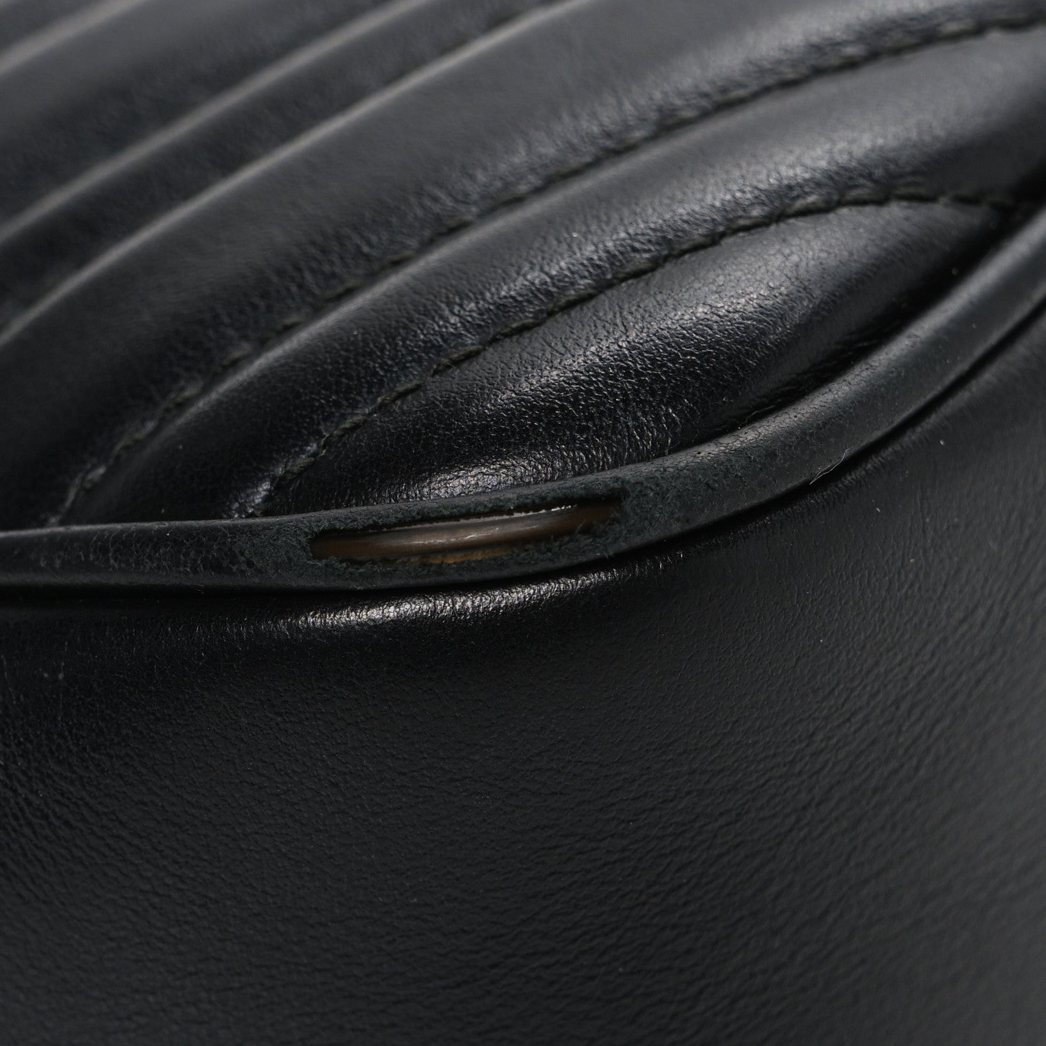 Calfskin Matelasse Small GG Marmont Chain Shoulder Bag Black
