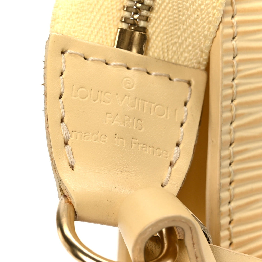 Epi Pochette Accessories 24  Vanilla
