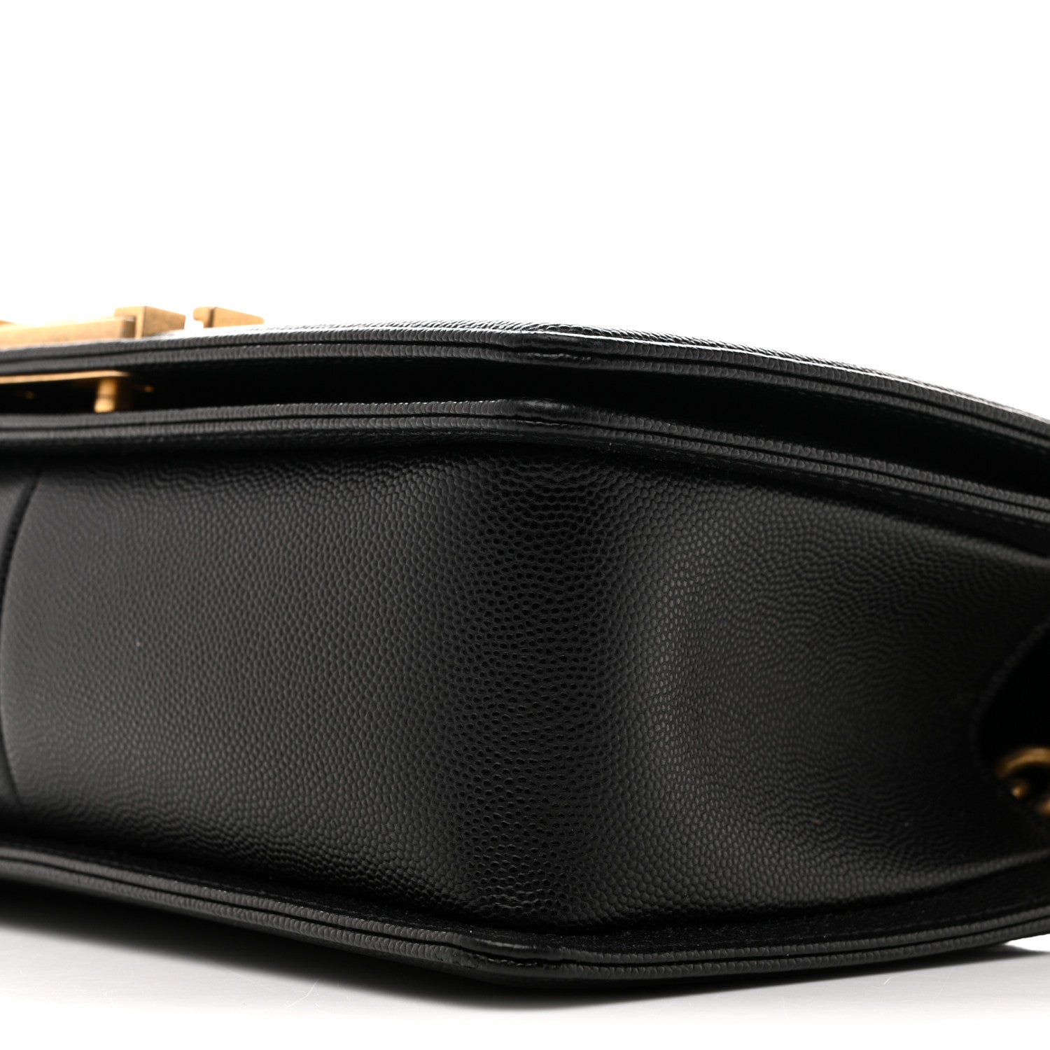 Caviar Quilted Medium Boy Flap Black