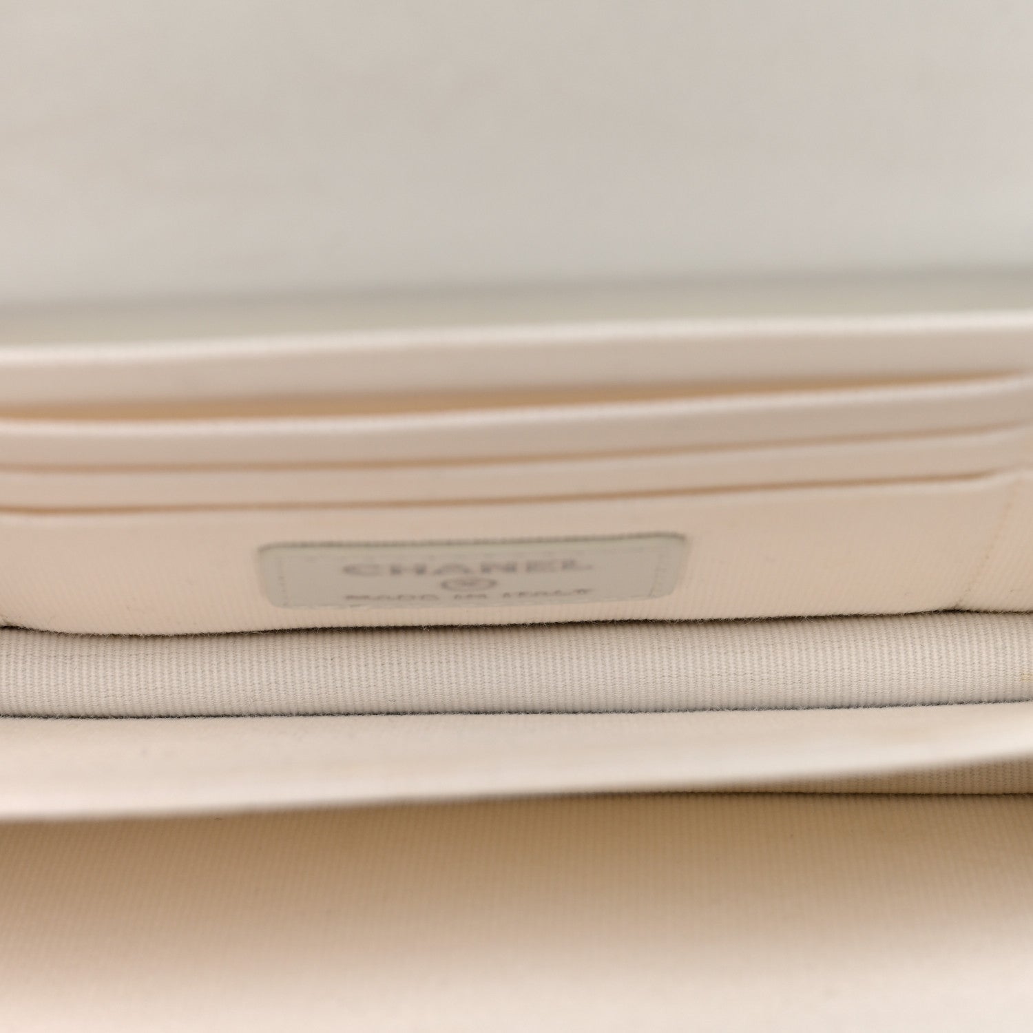 Lambskin Quilted Mini Pearl Wallet On Chain WOC White
