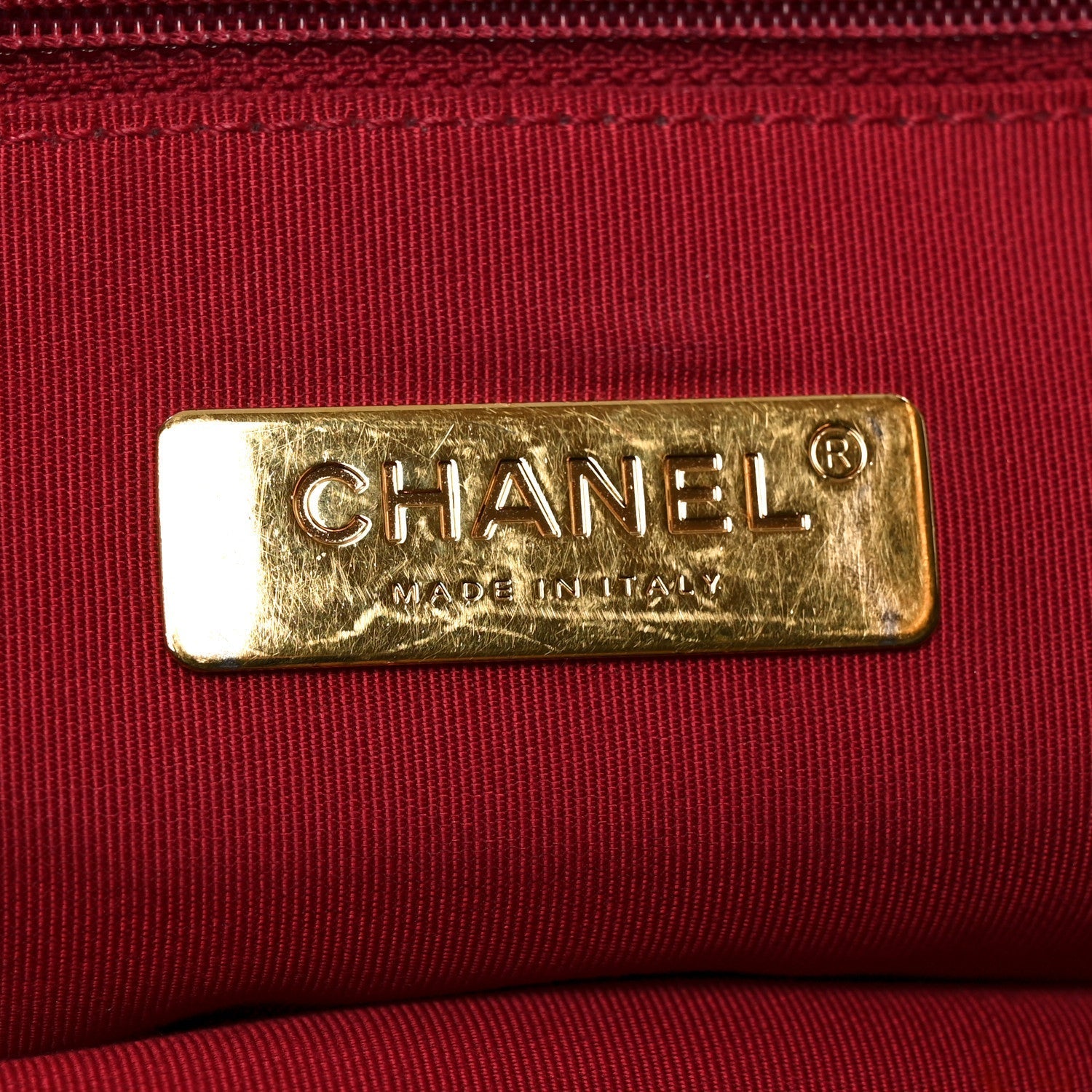 Lambskin Quilted Maxi Chanel 19 Flap Black