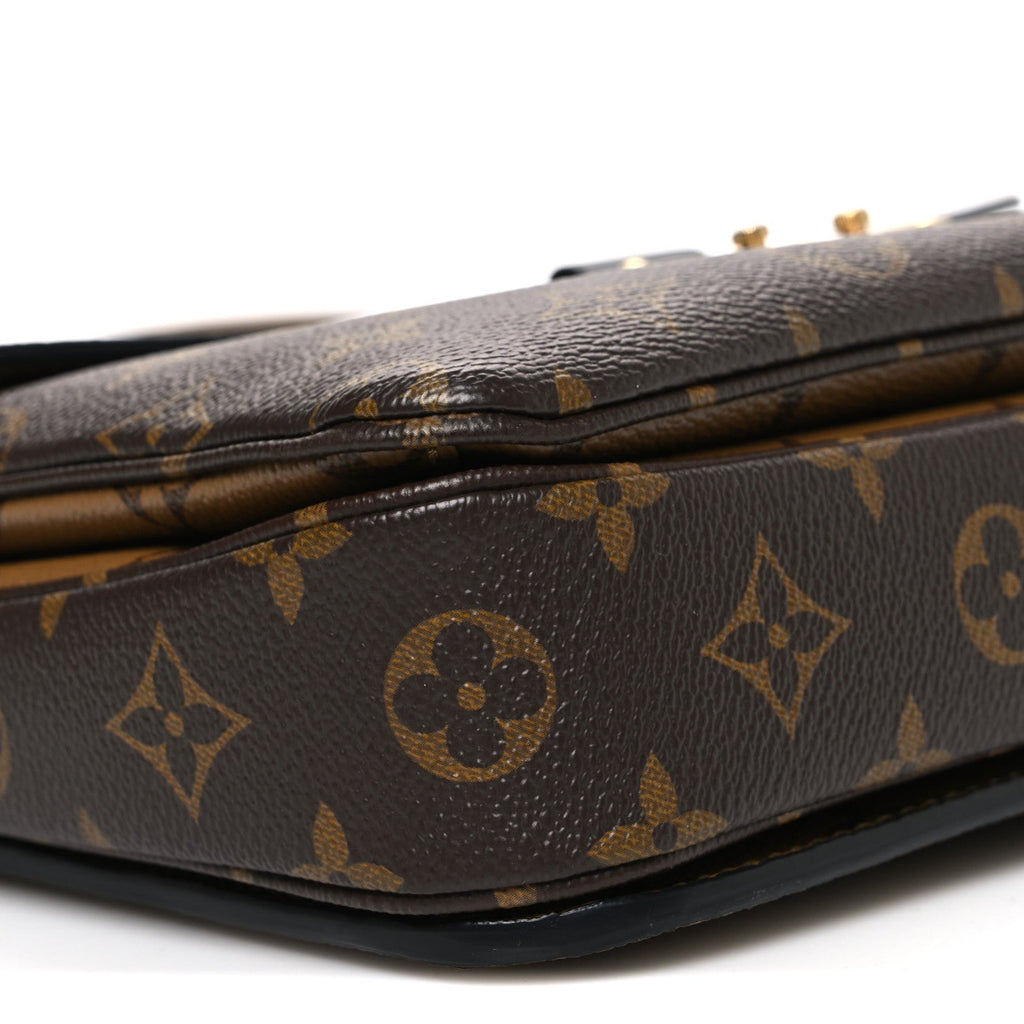 Reverse Monogram Pochette Metis