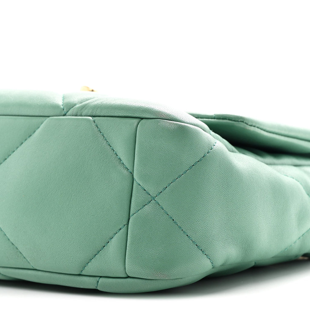Lambskin Quilted Medium Chanel 19 Flap Green
