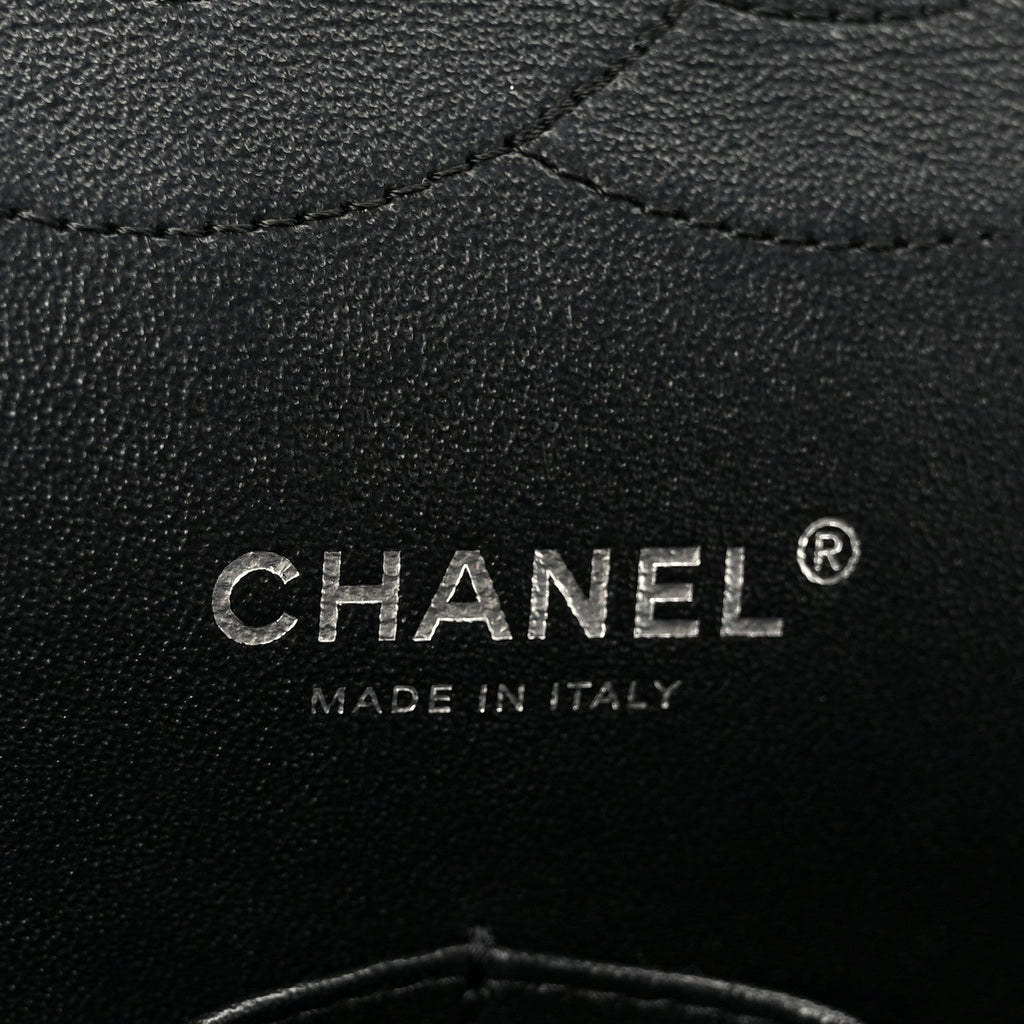 Iridescent Caviar Quilted Jumbo Double Flap Black