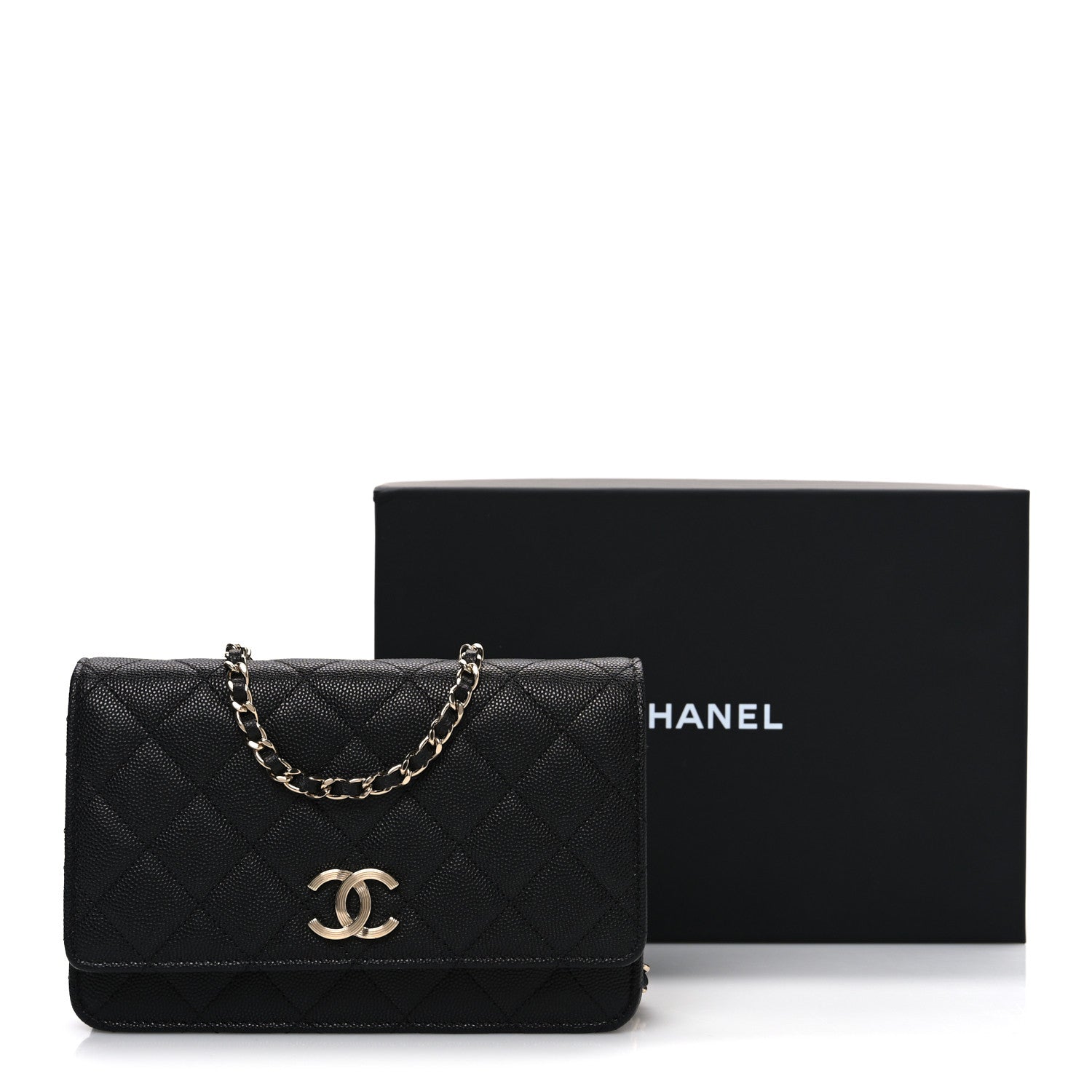 Caviar Quilted Striated CC Wallet On Chain WOC Black