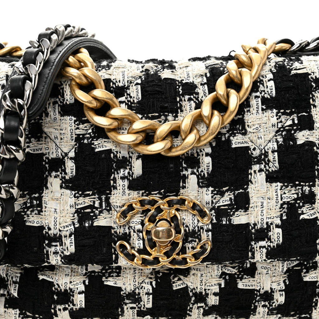 Tweed Quilted Medium Chanel 19 Flap Black Ecru White