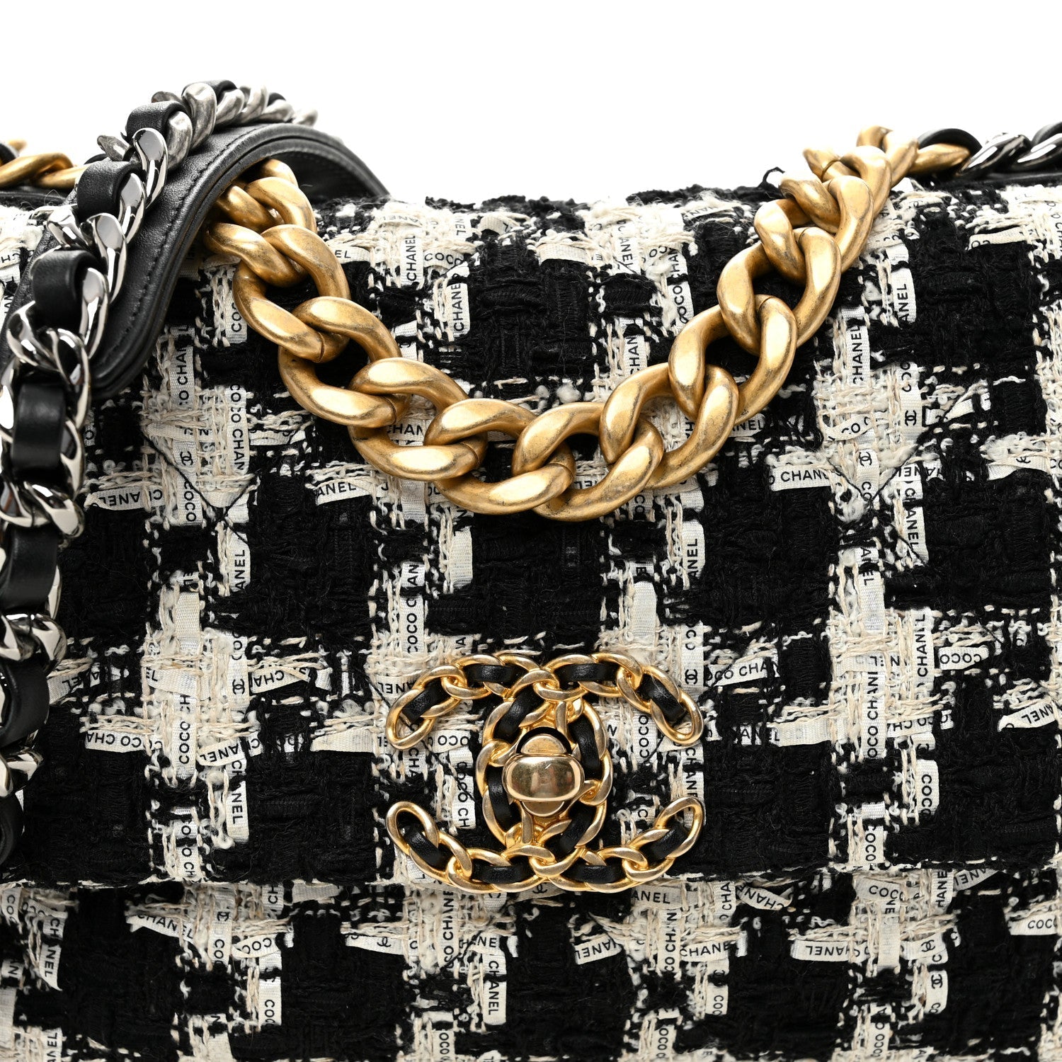 Tweed Quilted Medium Chanel 19 Flap Black Ecru White
