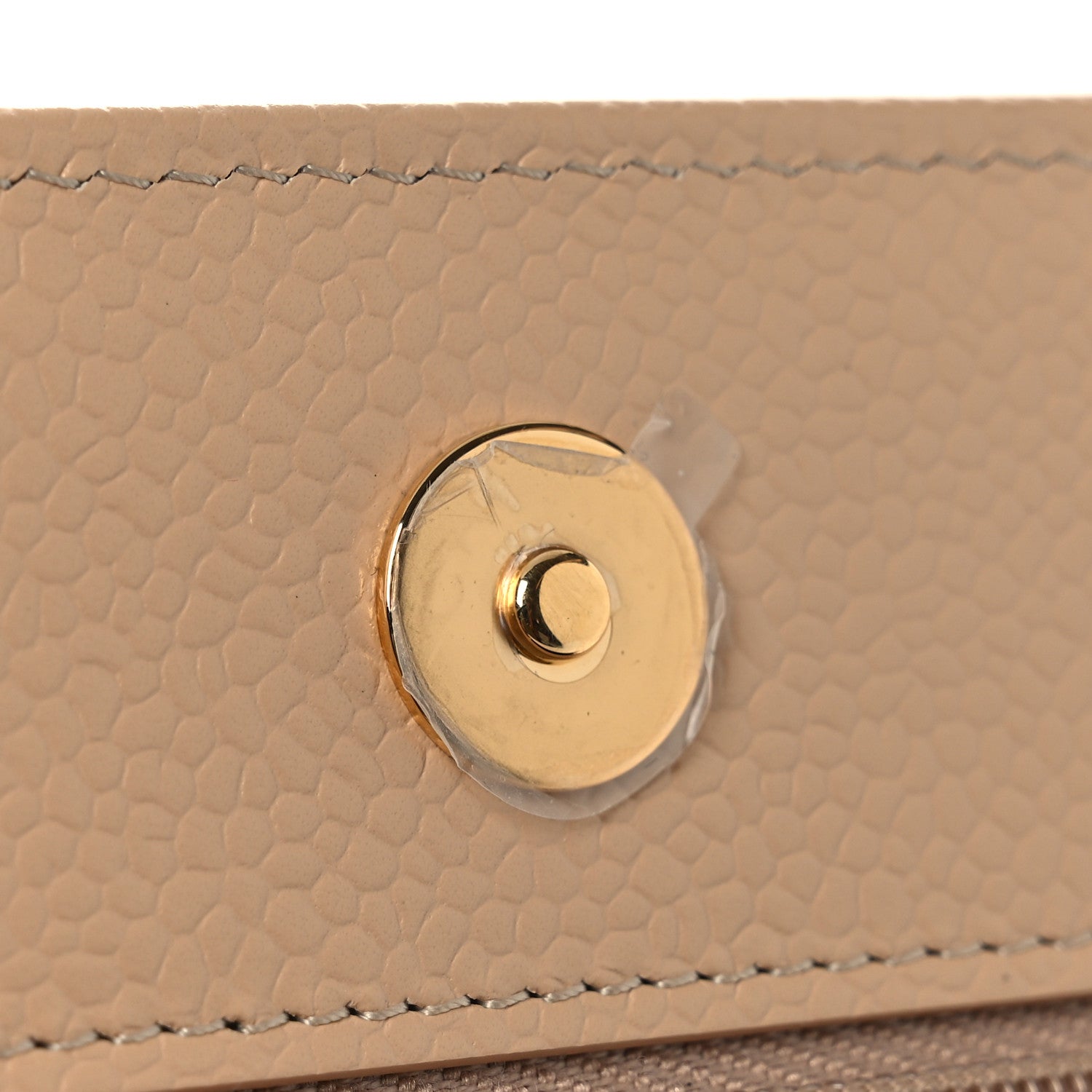 Caviar Quilted Wallet on Chain WOC Beige