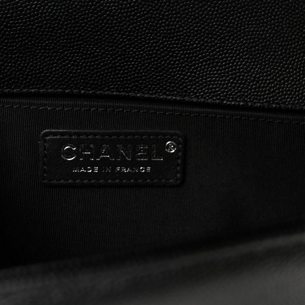 Caviar Quilted Medium Boy Flap Black