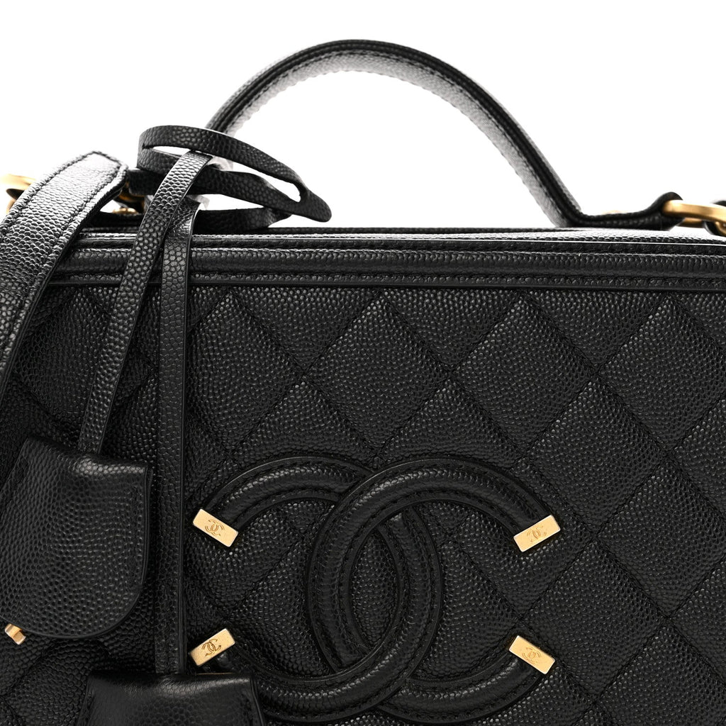 Caviar Quilted Medium CC Filigree Vanity Case Black
