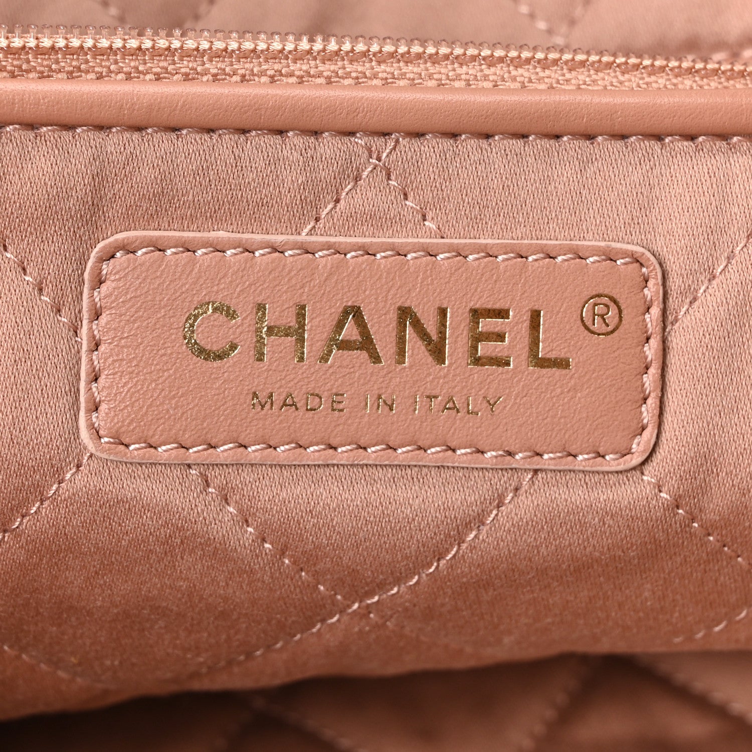 Metallic Calfskin Quilted Small Chanel 22 Pink