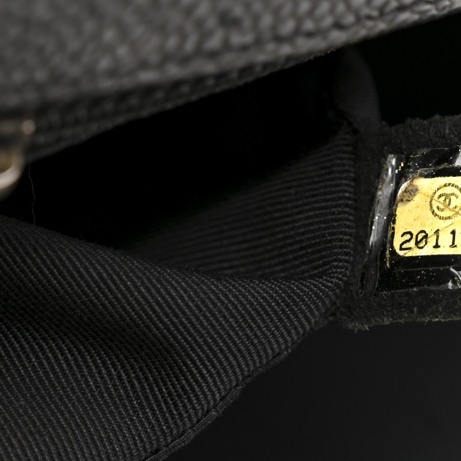 Caviar Quilted New Medium Boy Flap Black