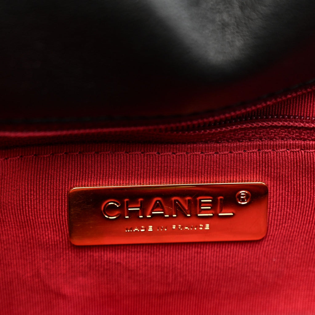 Lambskin Quilted Medium Chanel 19 Flap Black