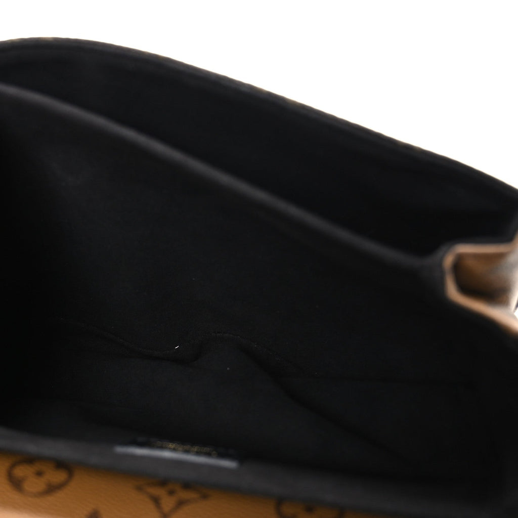 Reverse Monogram Pochette Metis