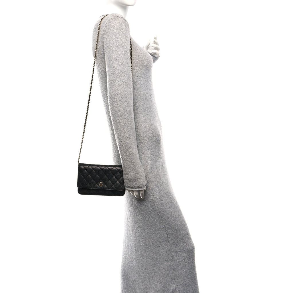 Caviar Quilted Wallet on Chain WOC Black
