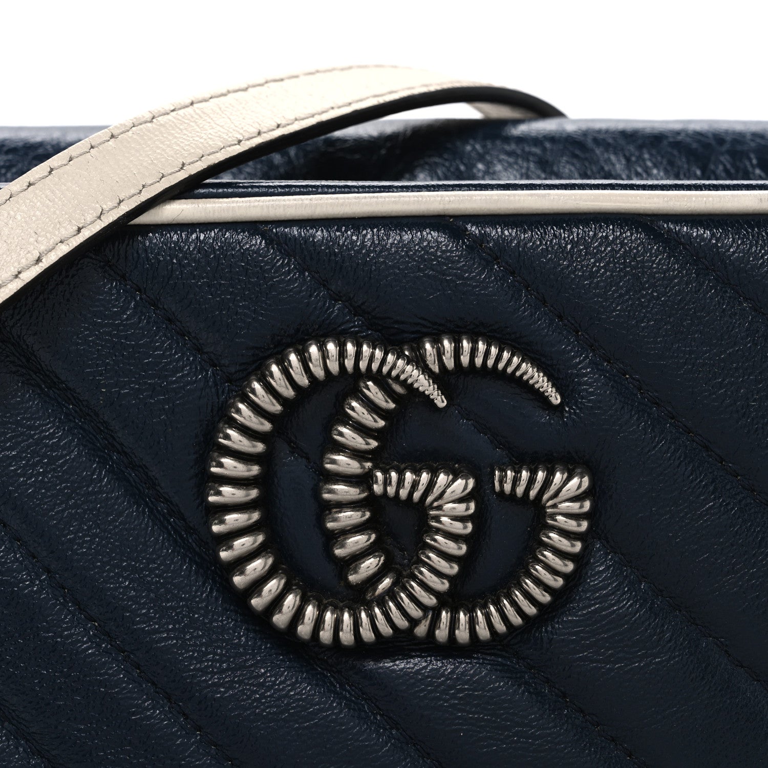 Vintage Effect Calfskin Matelasse Diagonal Small Torchon GG Marmont Chain Shoulder Bag Blue Agata Mystic White