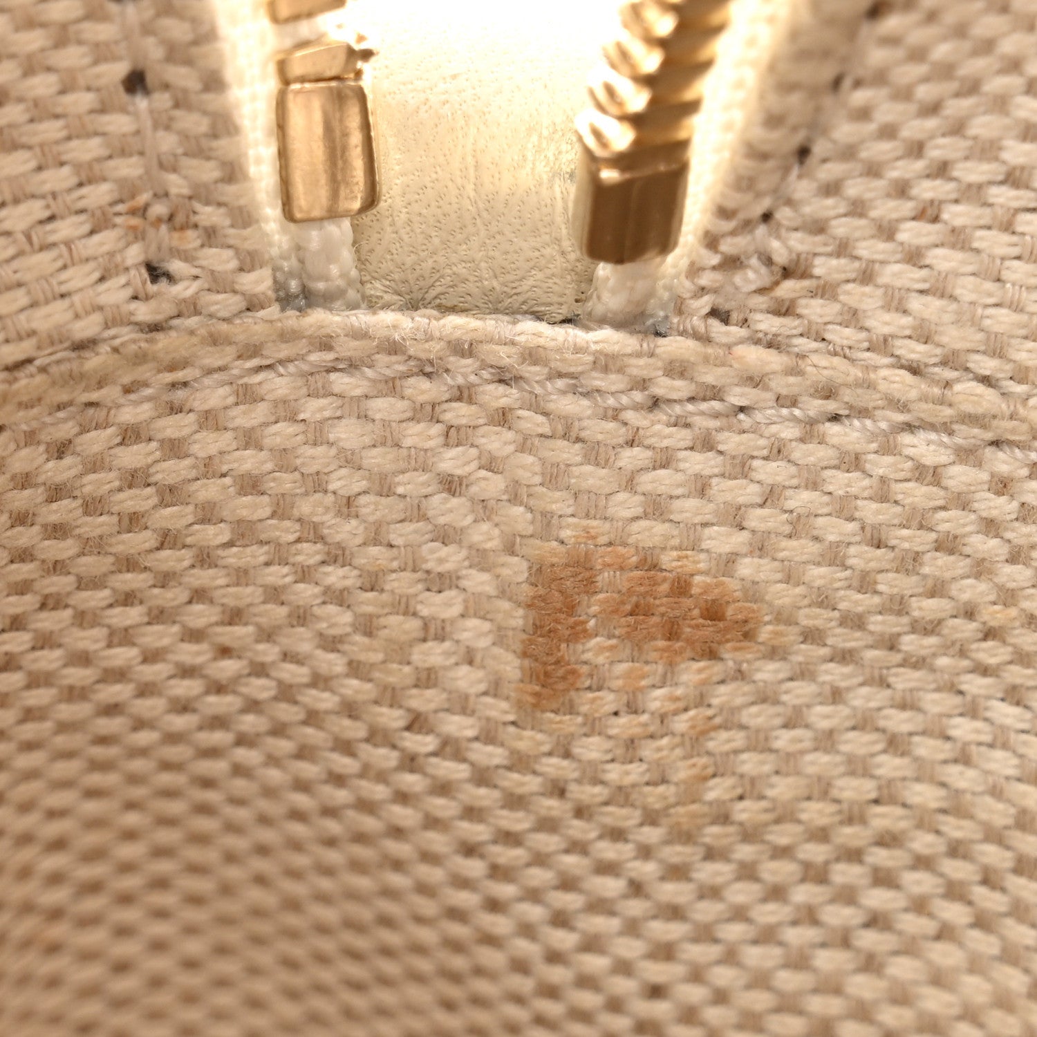 Pebbled Calfskin Small Soho Disco Bag Off White