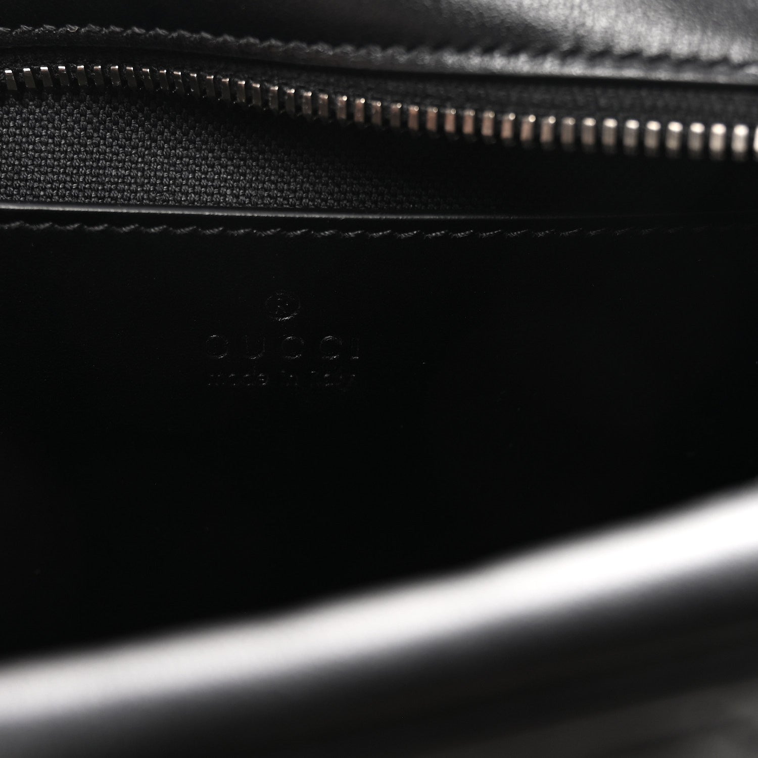 Calfskin Matelasse Monochrome Small GG Marmont Chain Shoulder Bag Black