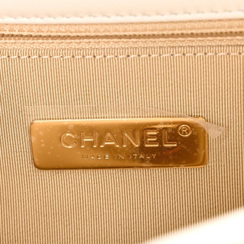 Goatskin Quilted Medium Chanel 19 Flap White