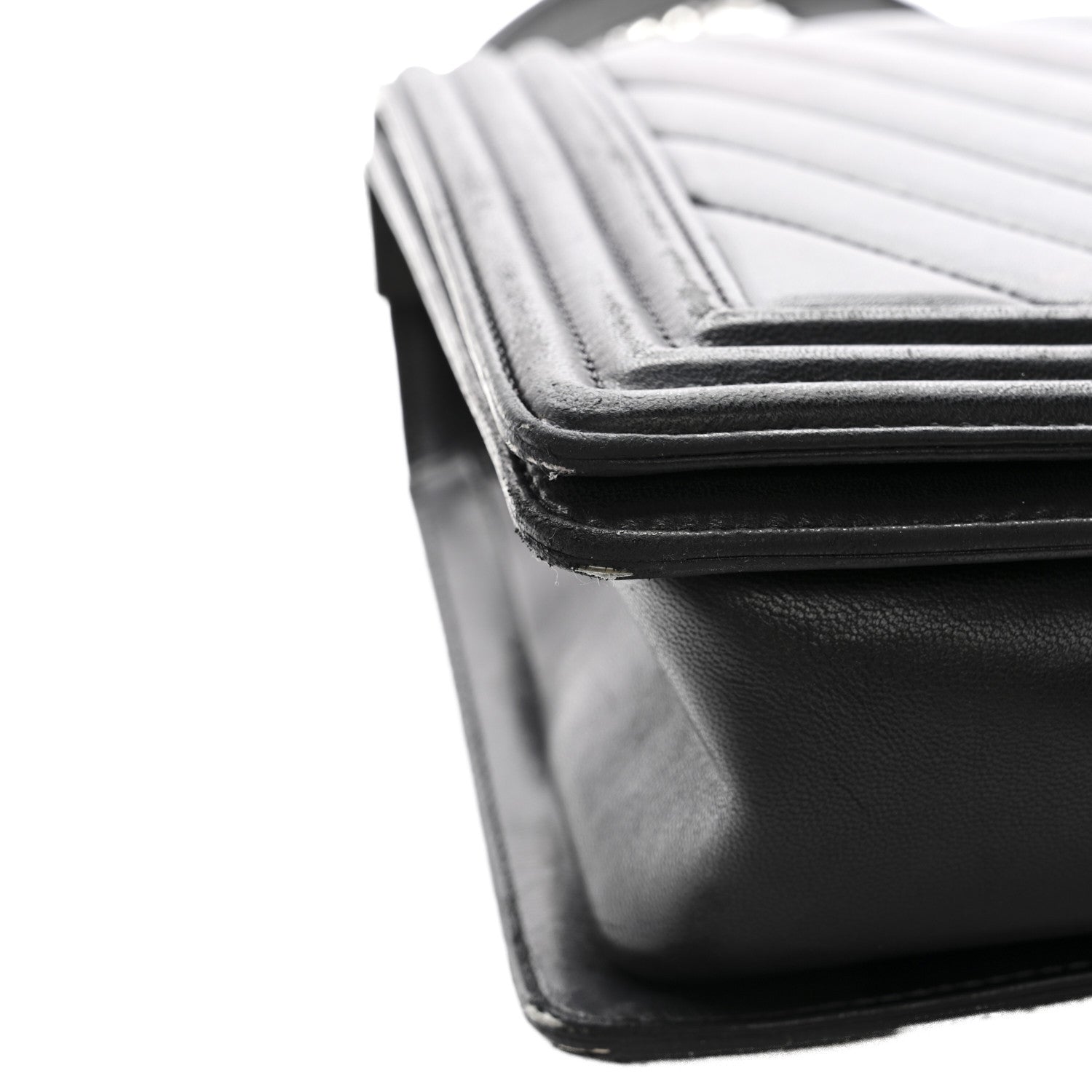 Calfskin Chevron Quilted New Medium Boy Flap Black