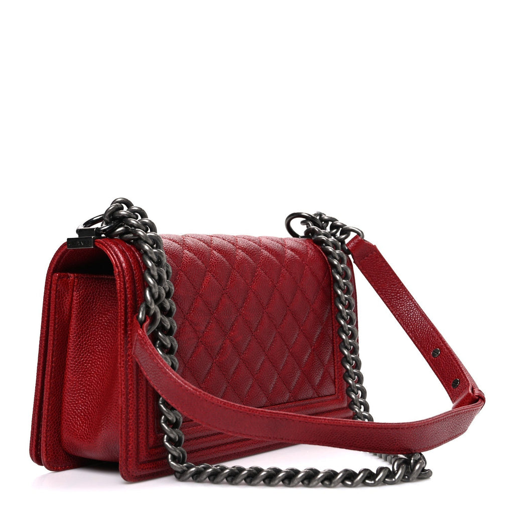 Caviar Quilted Medium Boy Flap Red