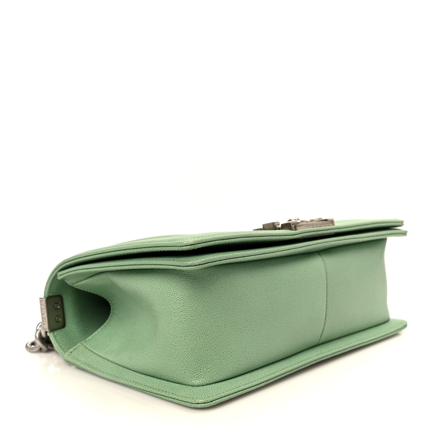 Caviar Quilted Medium Boy Flap Green