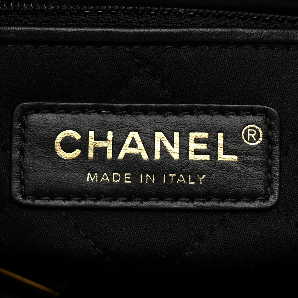 Shiny Calfskin Quilted Small Chanel 22 Black