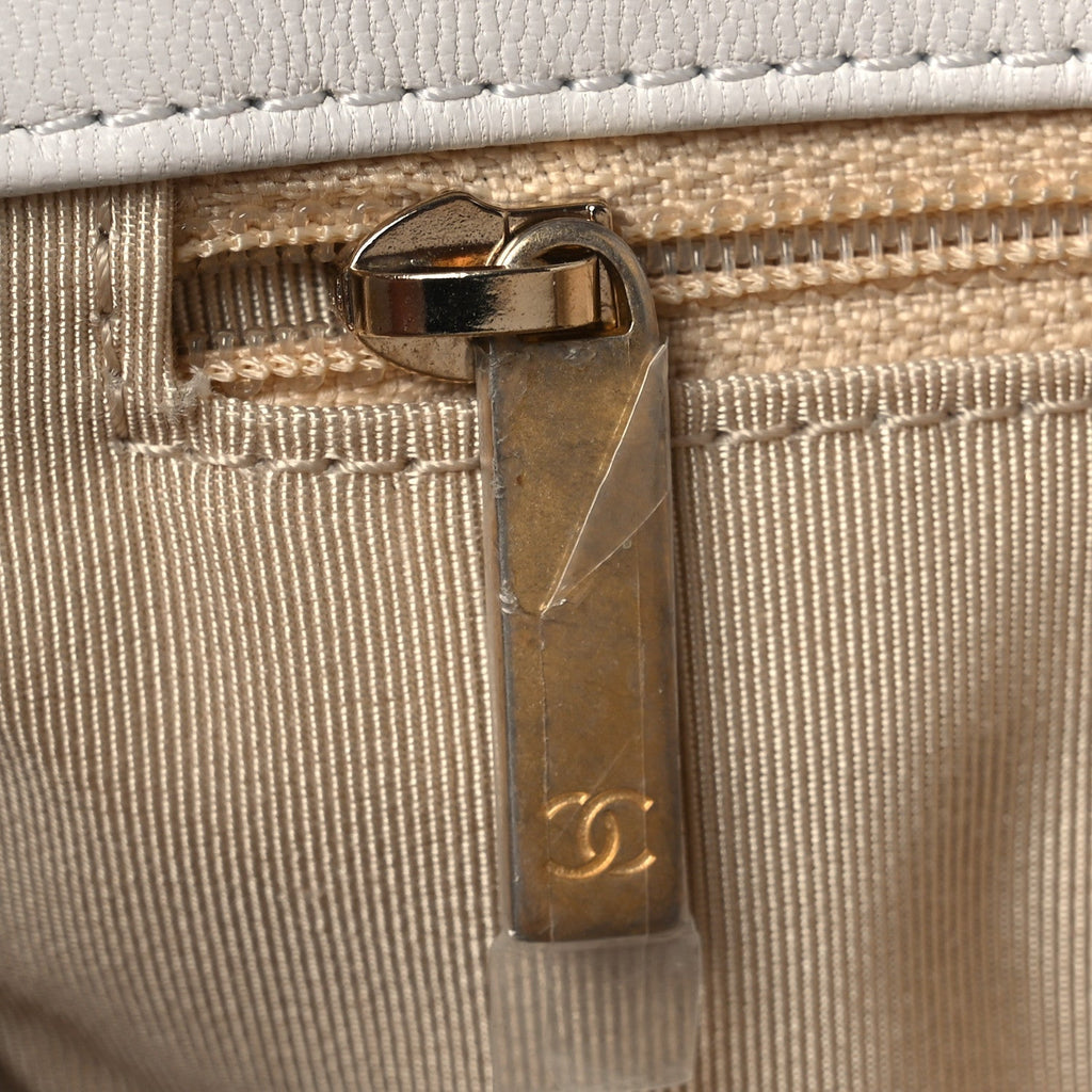 Goatskin Quilted Medium Chanel 19 Flap White