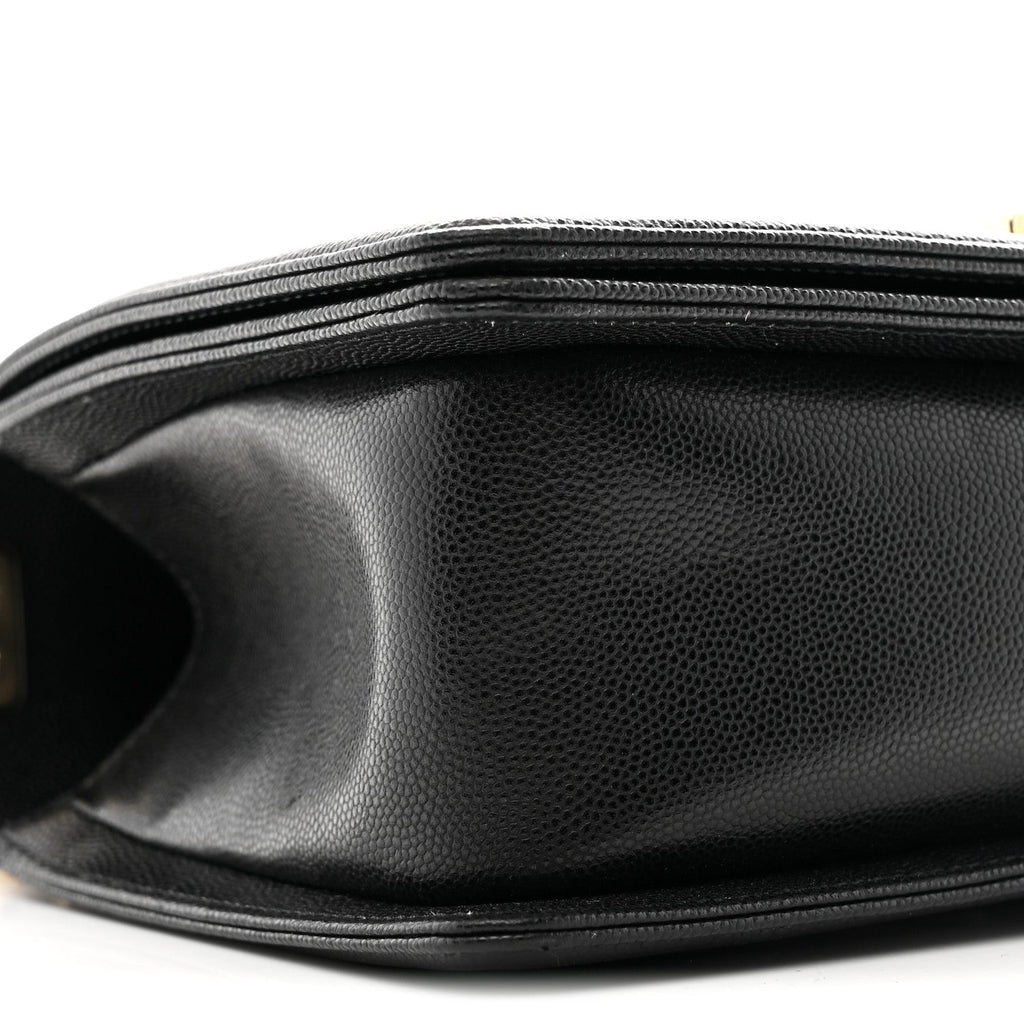 Caviar Quilted Medium Boy Flap Black