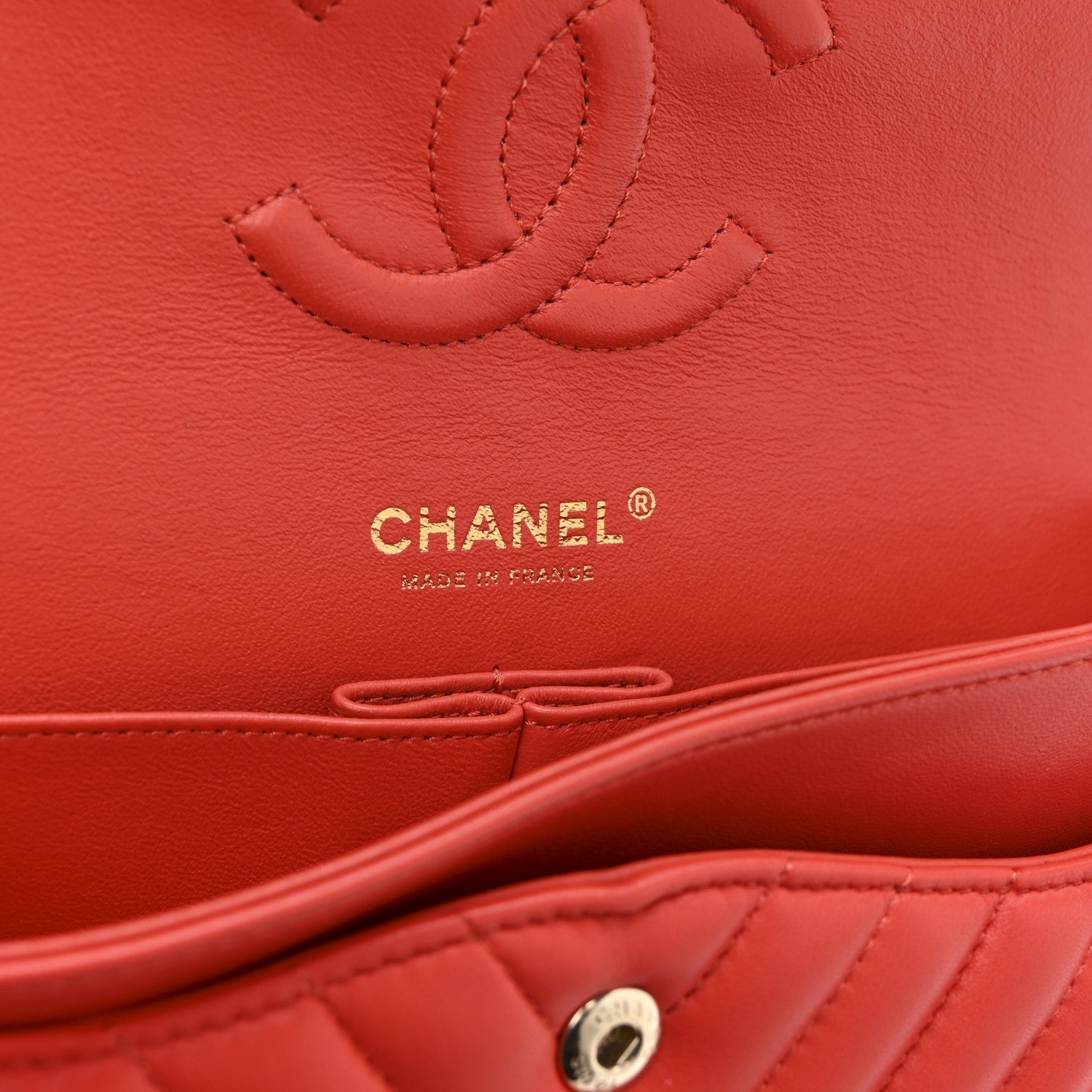 Lambskin Chevron Quilted Medium Double Flap Red