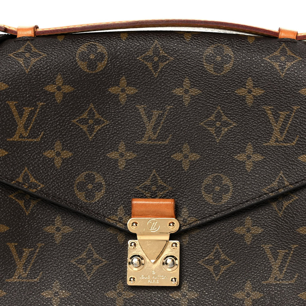 Monogram Pochette Metis