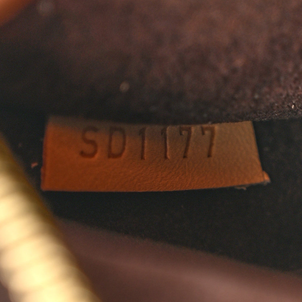 Monogram Pochette Metis