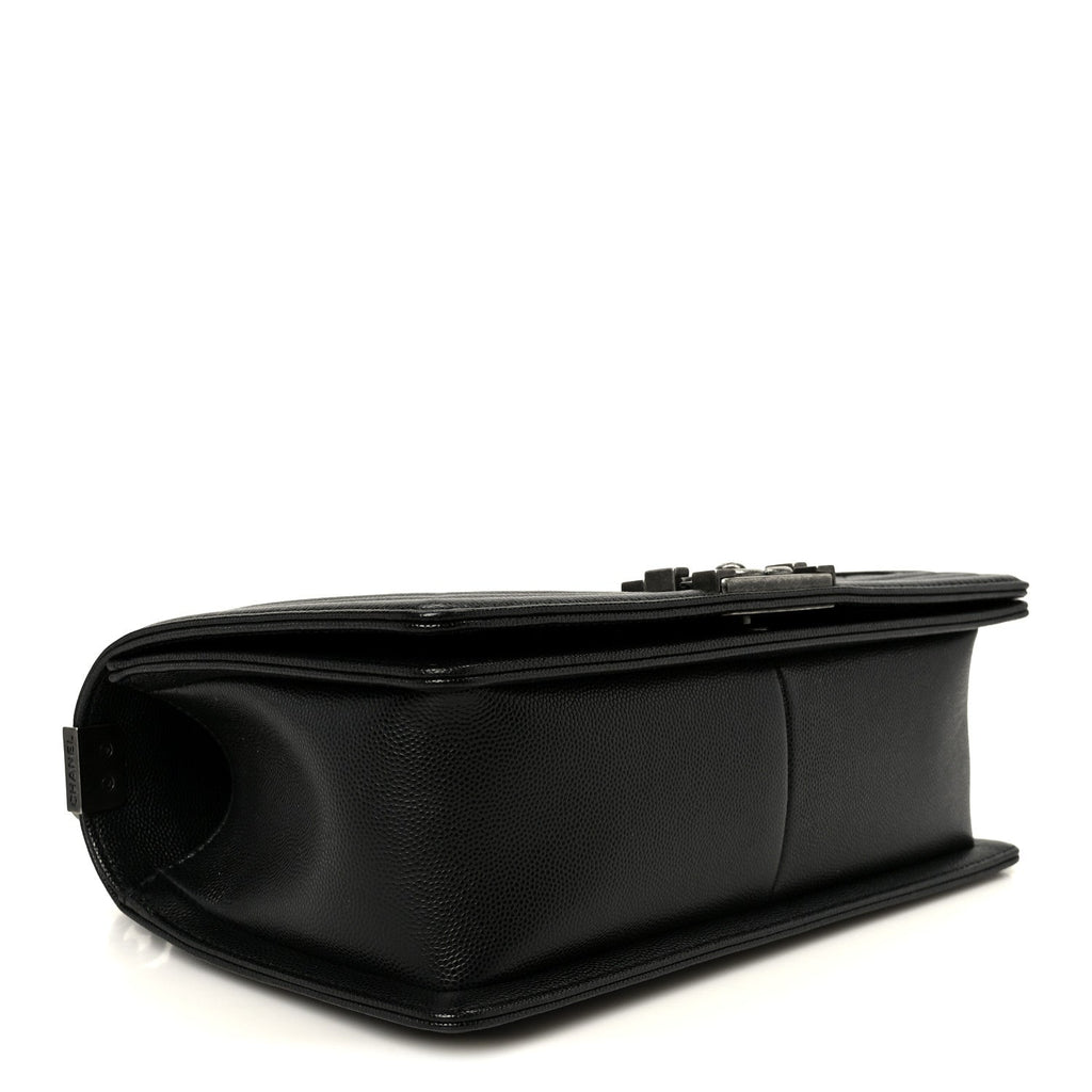 Caviar Quilted Medium Boy Flap Black