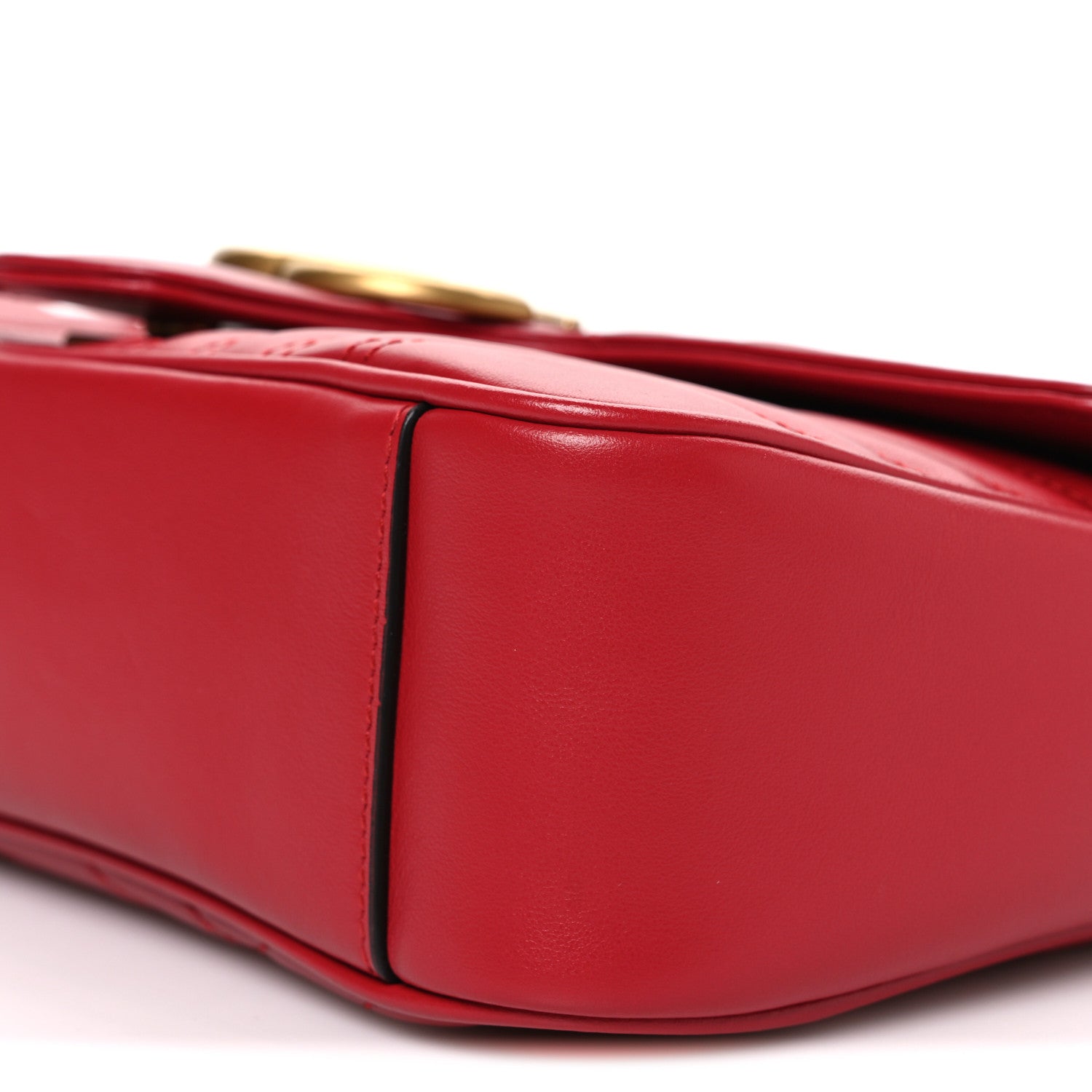 Calfskin Matelasse Small GG Marmont Shoulder Bag Hibiscus Red