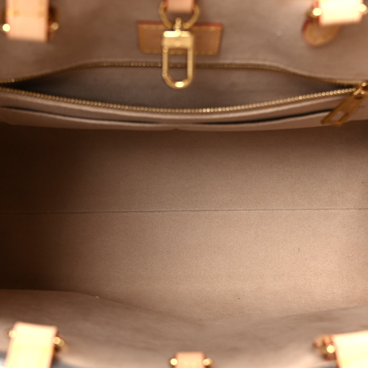 Monogram Onthego MM Trianon Gray