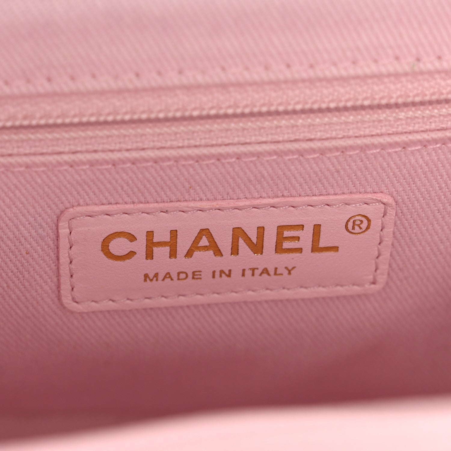 Caviar Quilted Medium Business Affinity Flap Light Pink