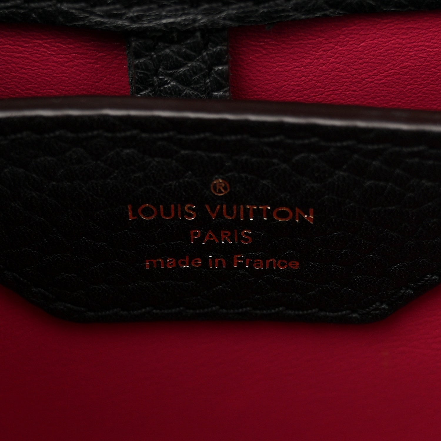 Taurillon Capucines MM Black Fuchsia