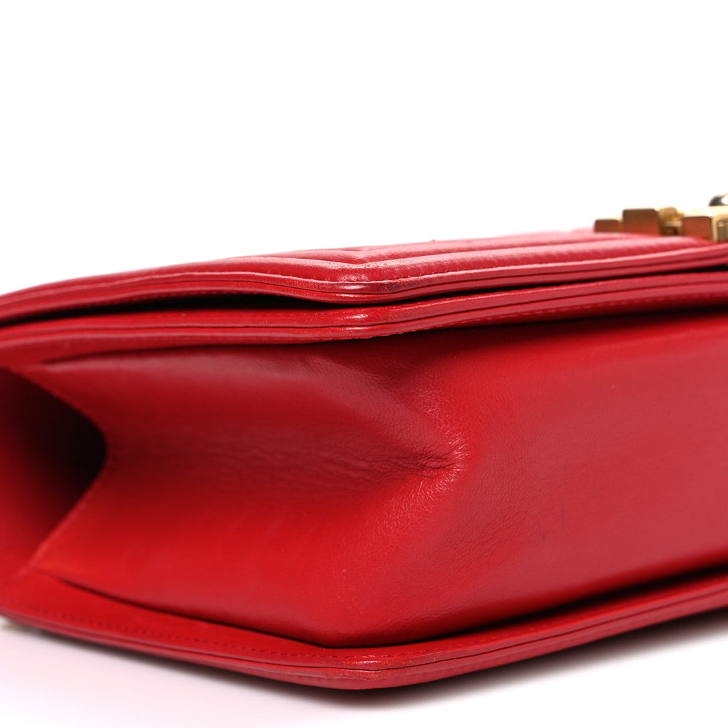 Lambskin Quilted Medium Boy Flap Red