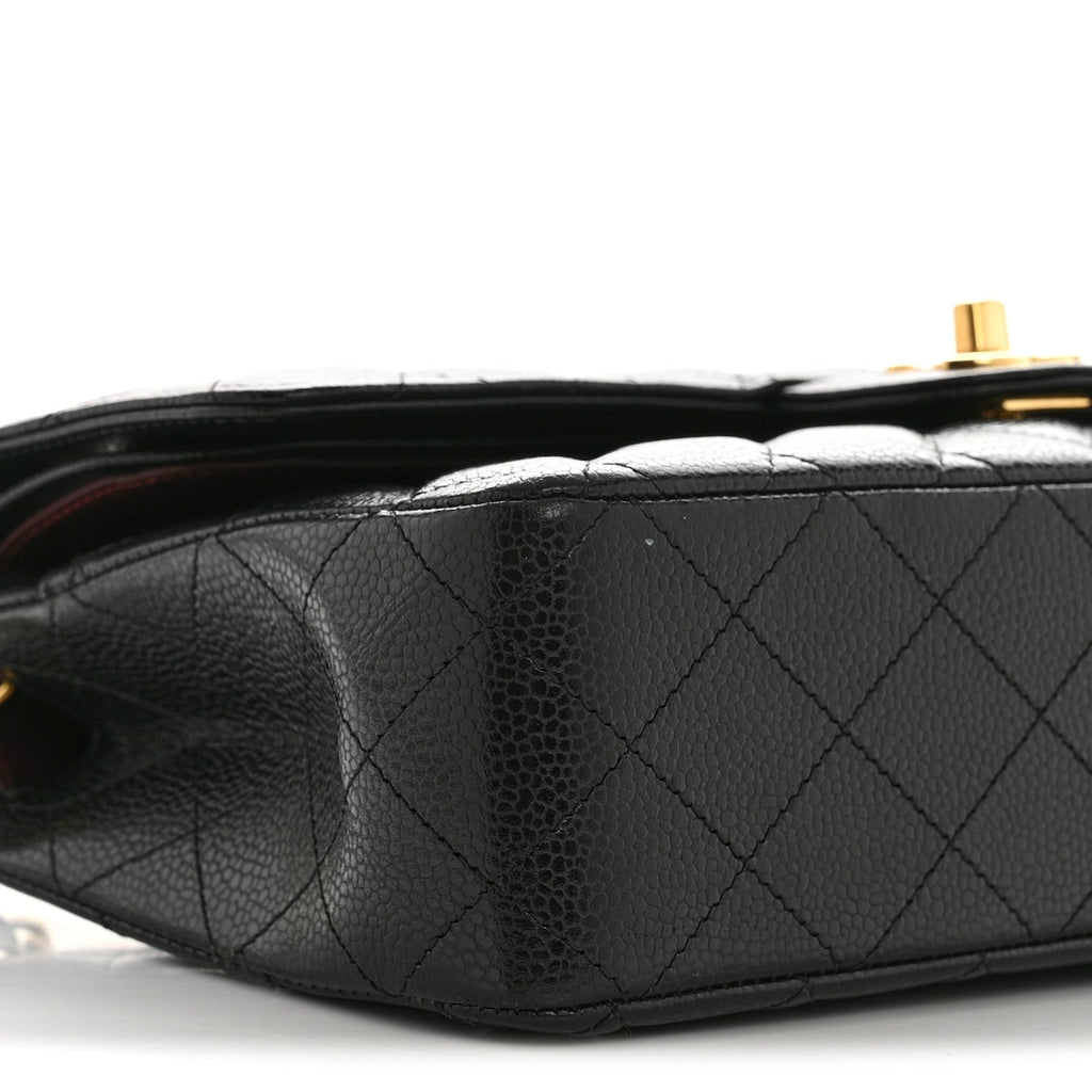 Caviar Quilted Medium Double Flap Black